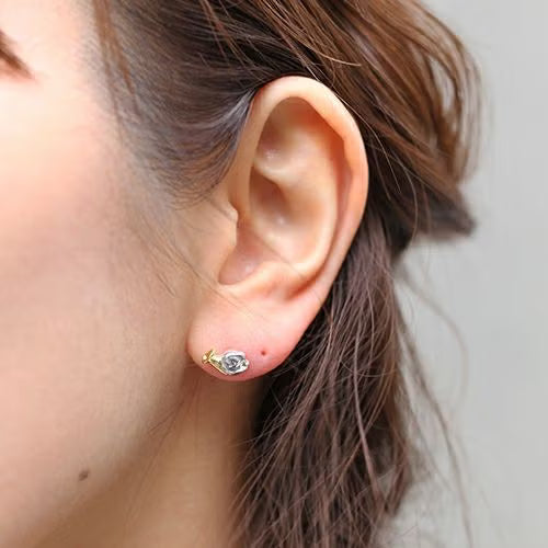 唐纳德和黛西亲吻耳环/亲吻耳环(双耳)