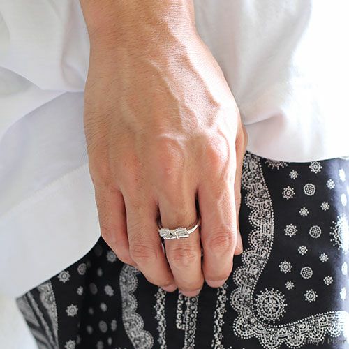 TOYSTORY Woody & Buzz Shakehand Ring