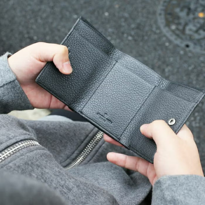 Cowhide Leather REIWA Compact Mini Wallet Oval Tri-fold Wallet / Fragment Case