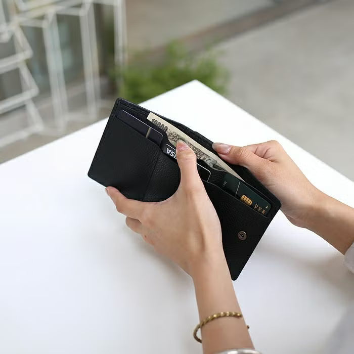 Cowhide Leather REIWA Compact Mini Wallet Eyelet Tri-fold Wallet / Fragment Case