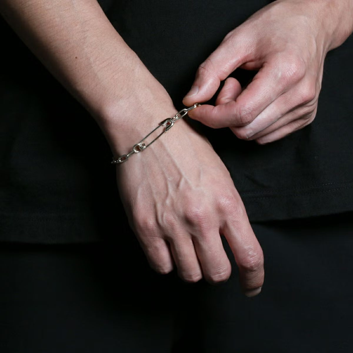 Long Safety Pin Azuki Chain Diamond Bracelet M - Silver (Mirror Finish)