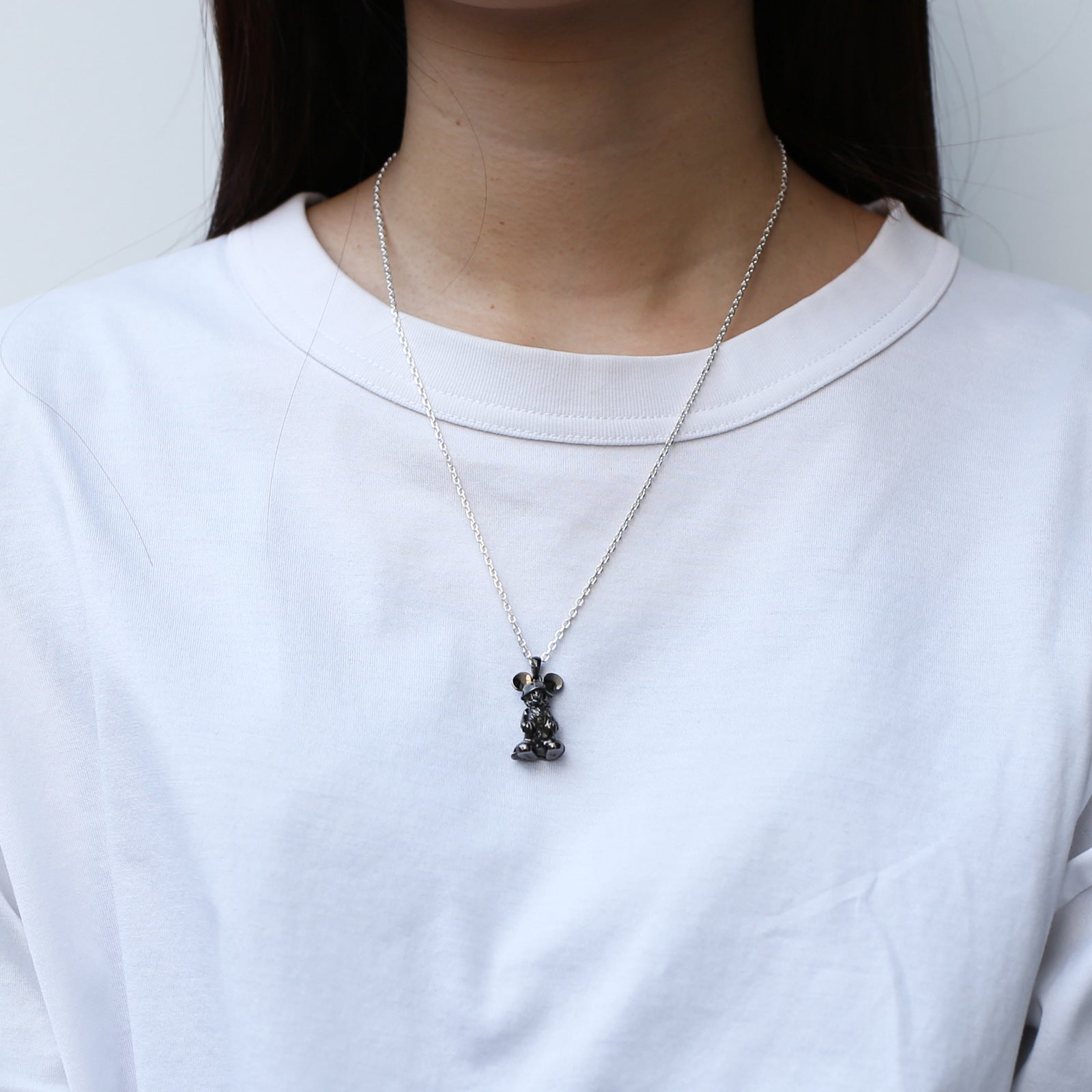 Kingdom Hearts "King (Mickey Mouse)" Necklace - Darkness (Black)