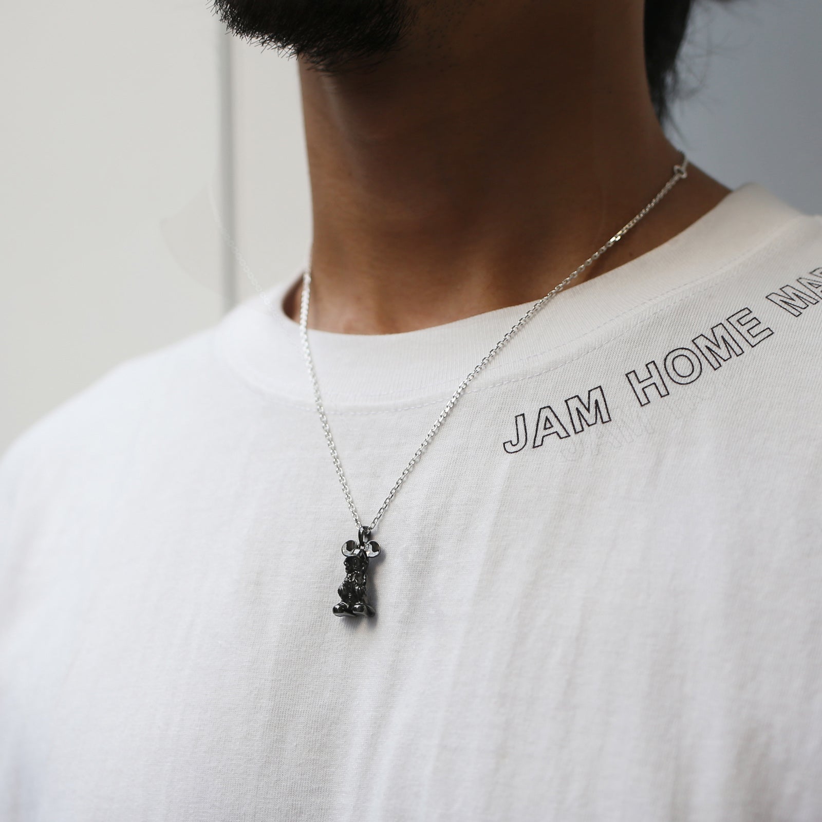 Kingdom Hearts "King (Mickey Mouse)" Necklace - Darkness (Black)