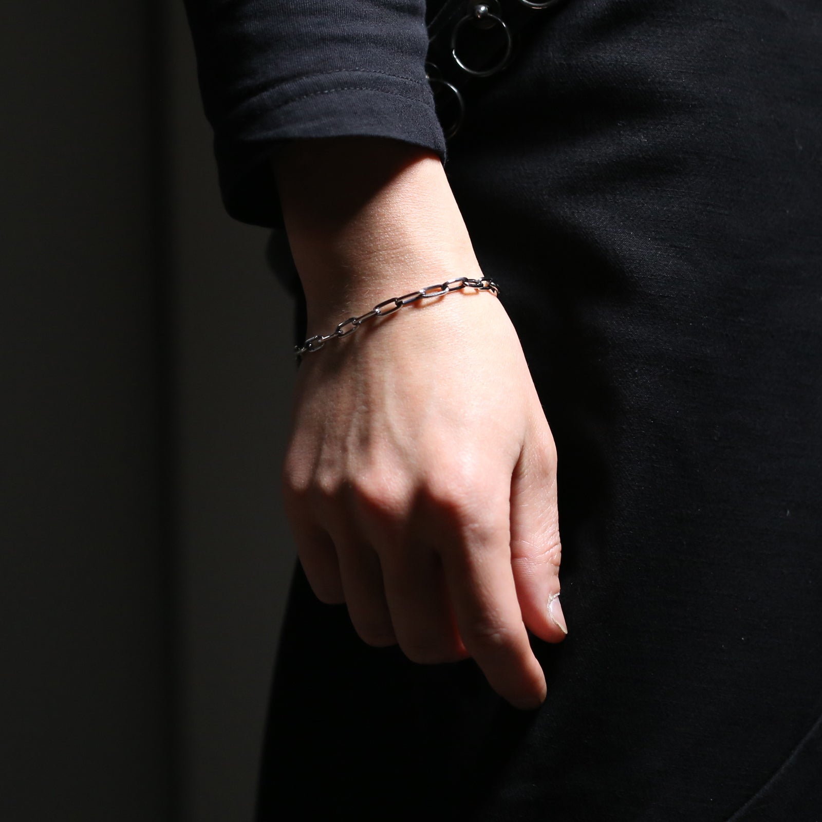 Long Safety Pin Azuki Chain Diamond Bracelet M - Silver (Smoked Finish)