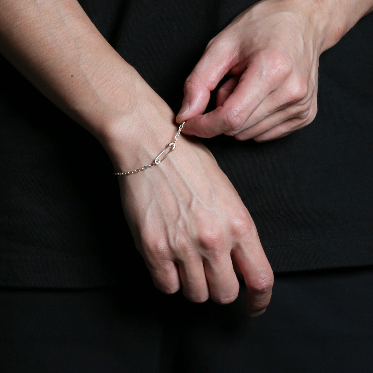 Safety Pin Long Azuki Chain Diamond Bracelet XS - Silver (Mirror Finish)