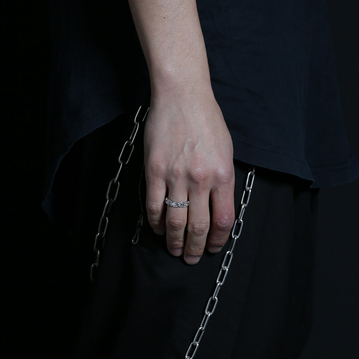 东京科技城之星珠宝戒指 铑金 / 单件装