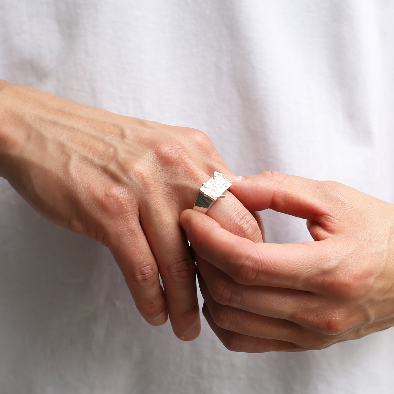 JoJo's Bizarre Adventure: Diamond is Unbreakable Nijimura Okita The Hand Ring