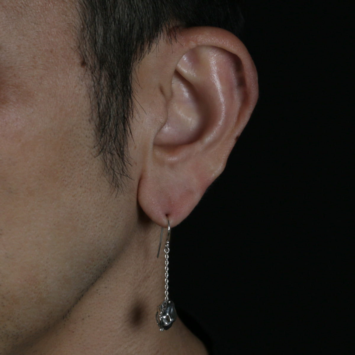 JoJo的奇妙冒险:黄金之风 B·B 耳钉(单只耳环)