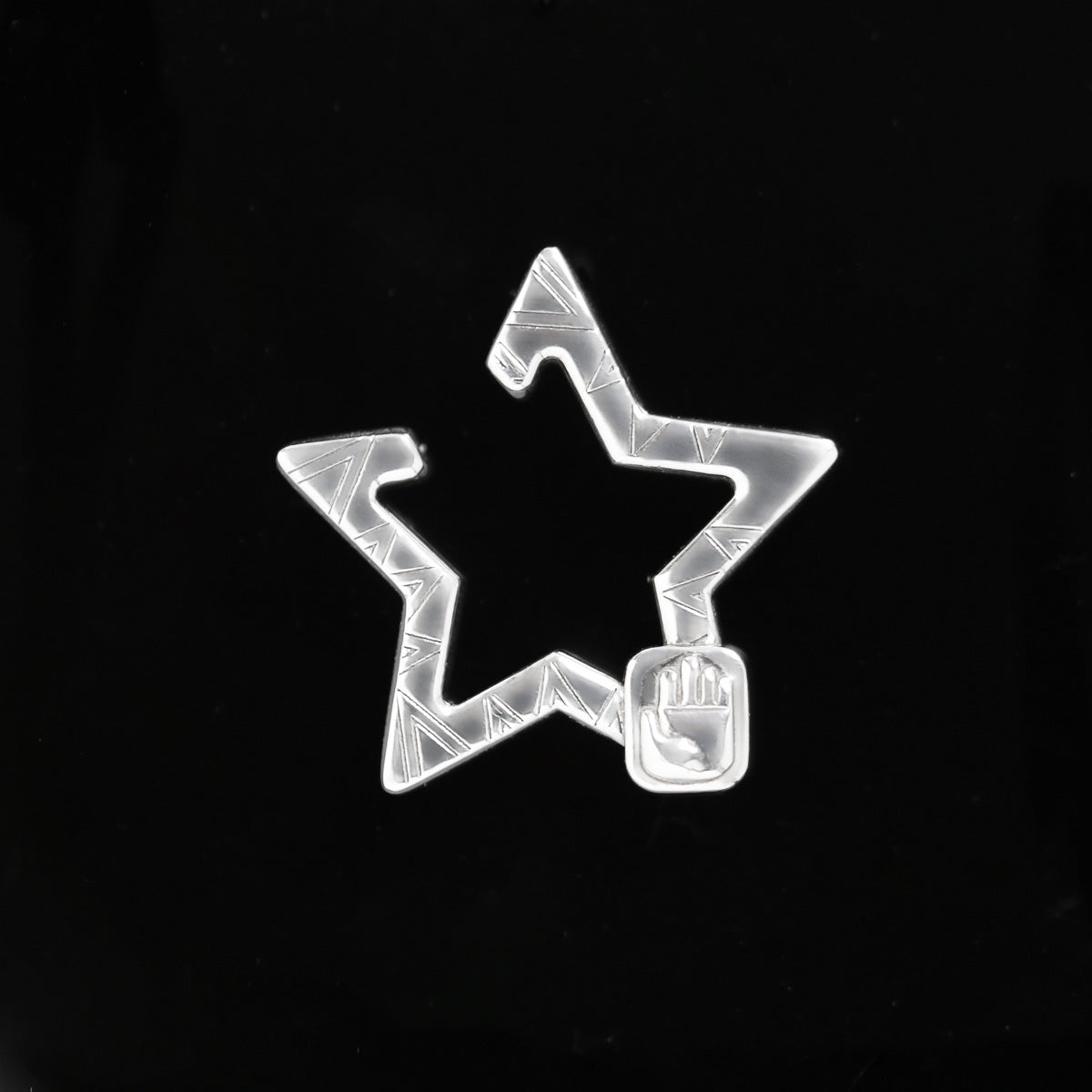 JoJo's Bizarre Adventure: Stone Ocean Kujo Jotaro Ear Cuff