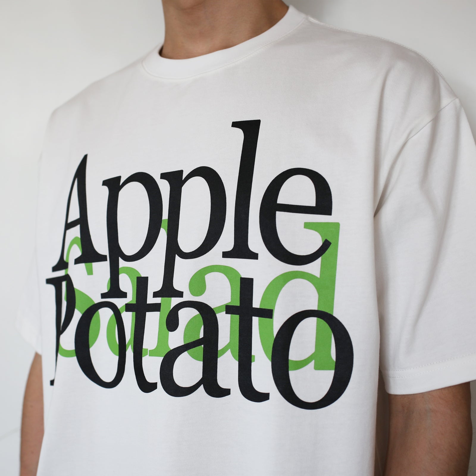 Apple T-Shirt / White