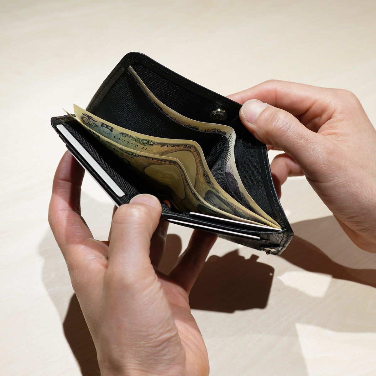 4NK trick mini Medium Wallet Cashless Wallet / Bifold / Eyelet