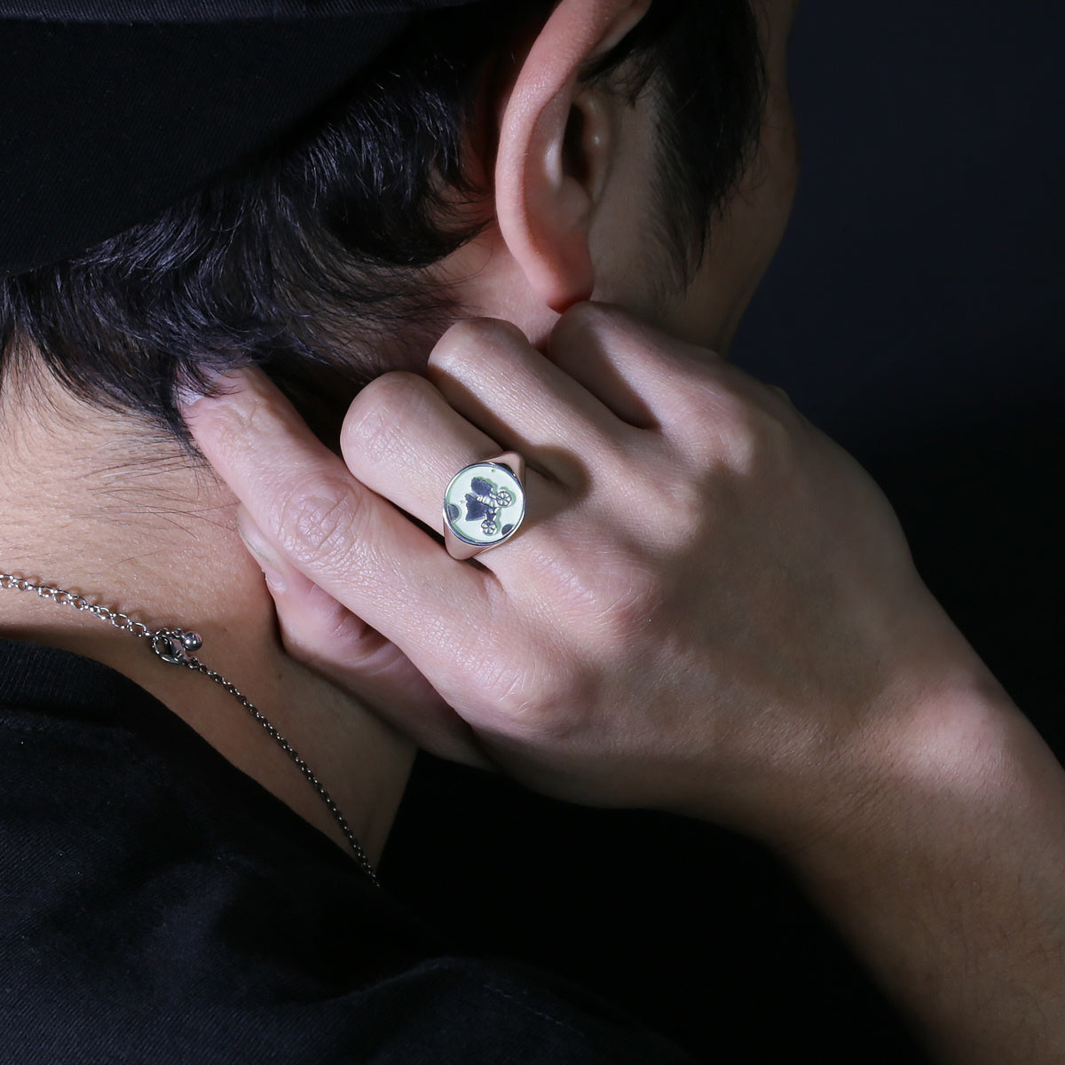 E.T. Glow-in-the-Dark Ring