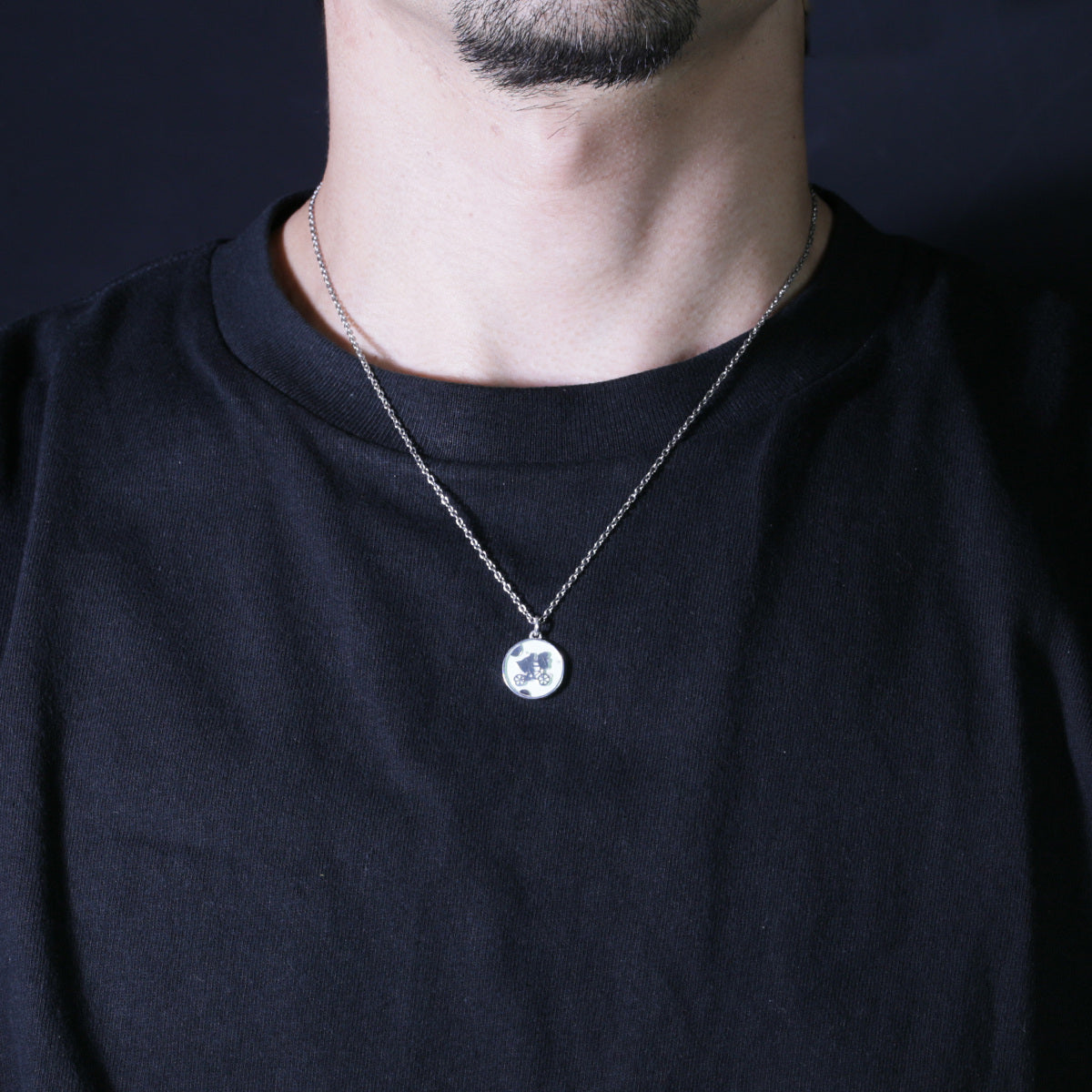 E.T. Glow-in-the-Dark Necklace