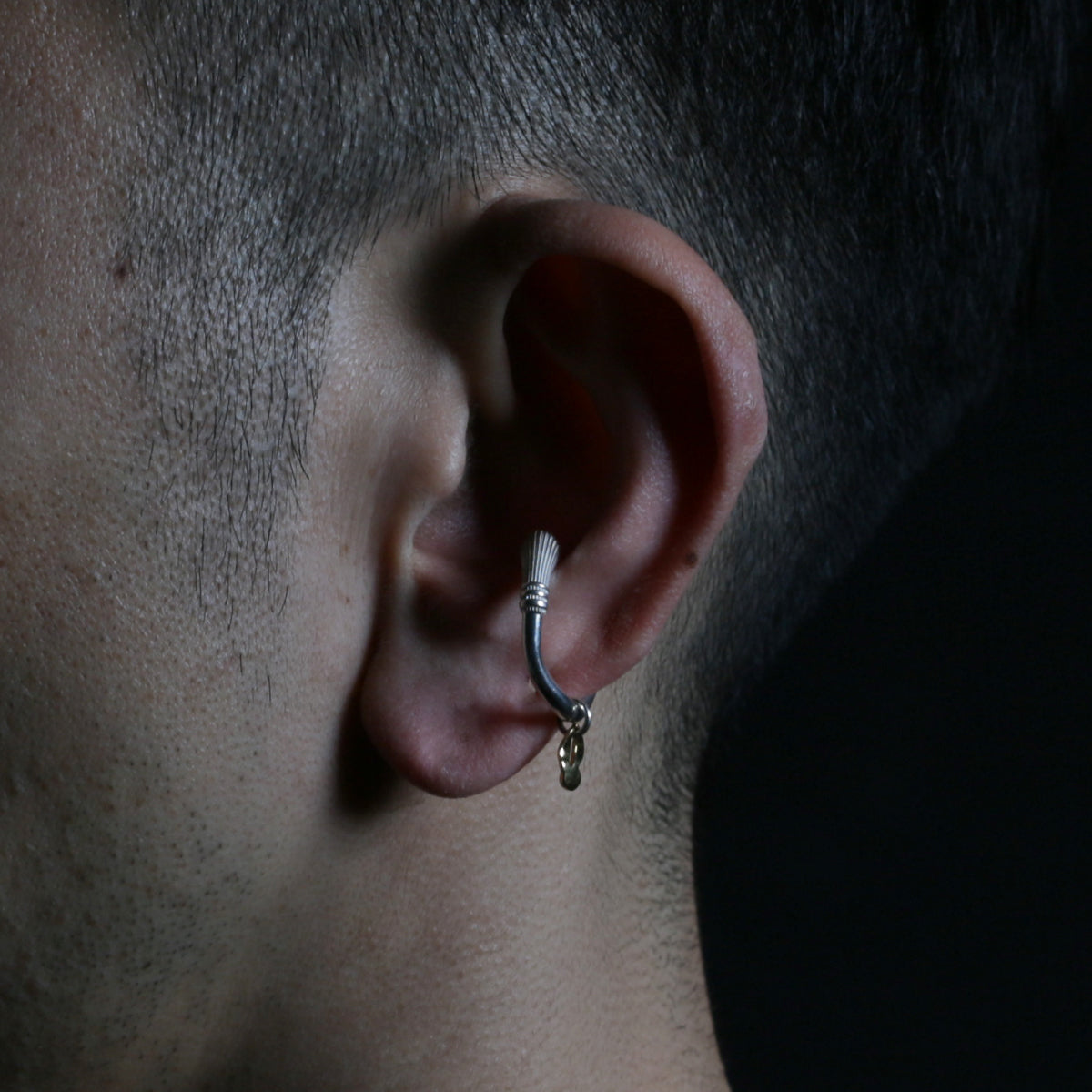 Harry Potter and the Philosopher's Stone Nimbus 2000 & Golden Snitch Ear Cuff (Single)