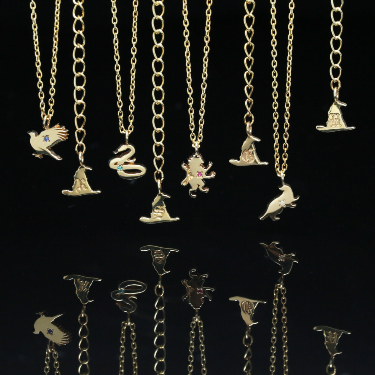 Harry Potter and the Philosopher's Stone Sorting Hat Necklace - Hufflepuff