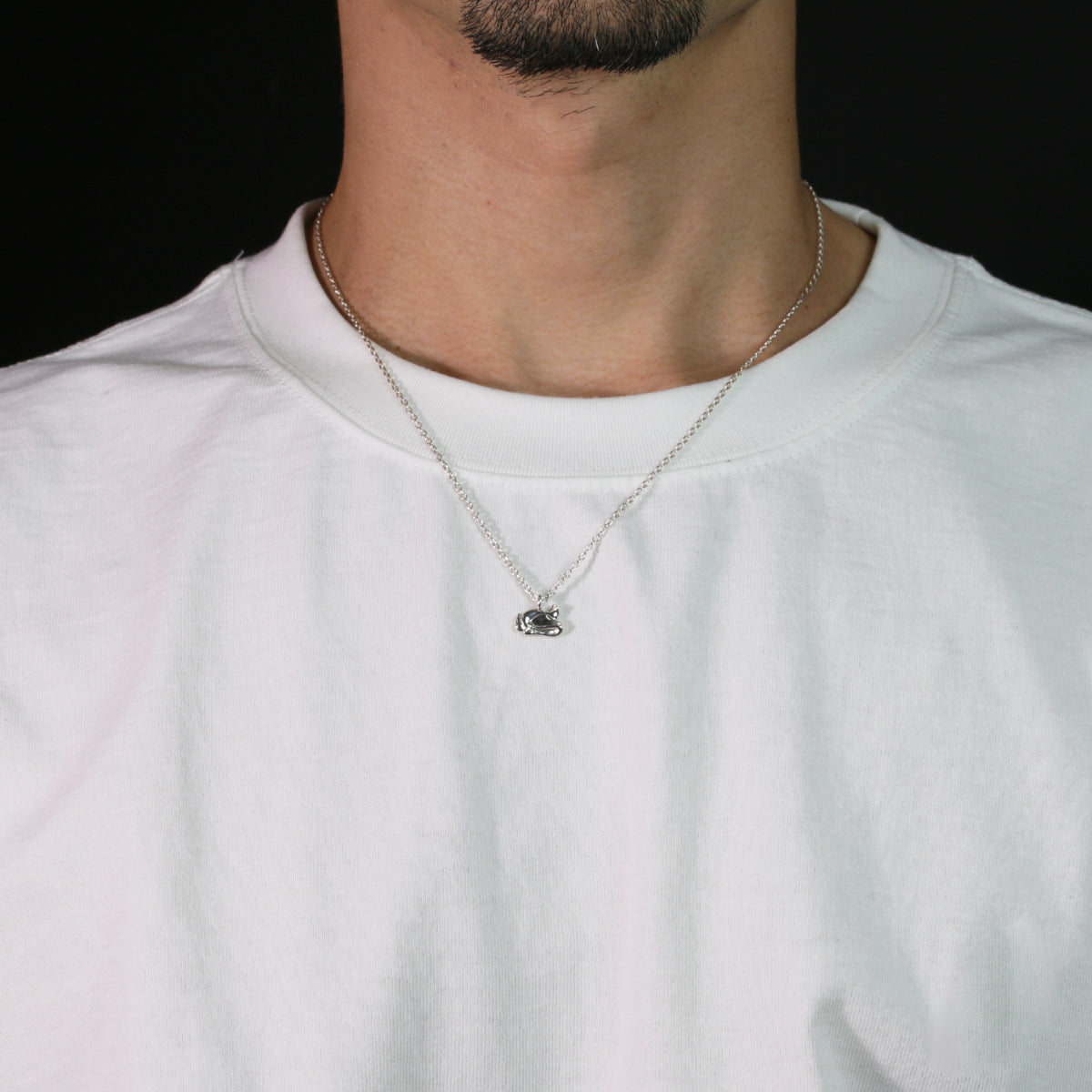 Snow White Prince's Hat Necklace Silver