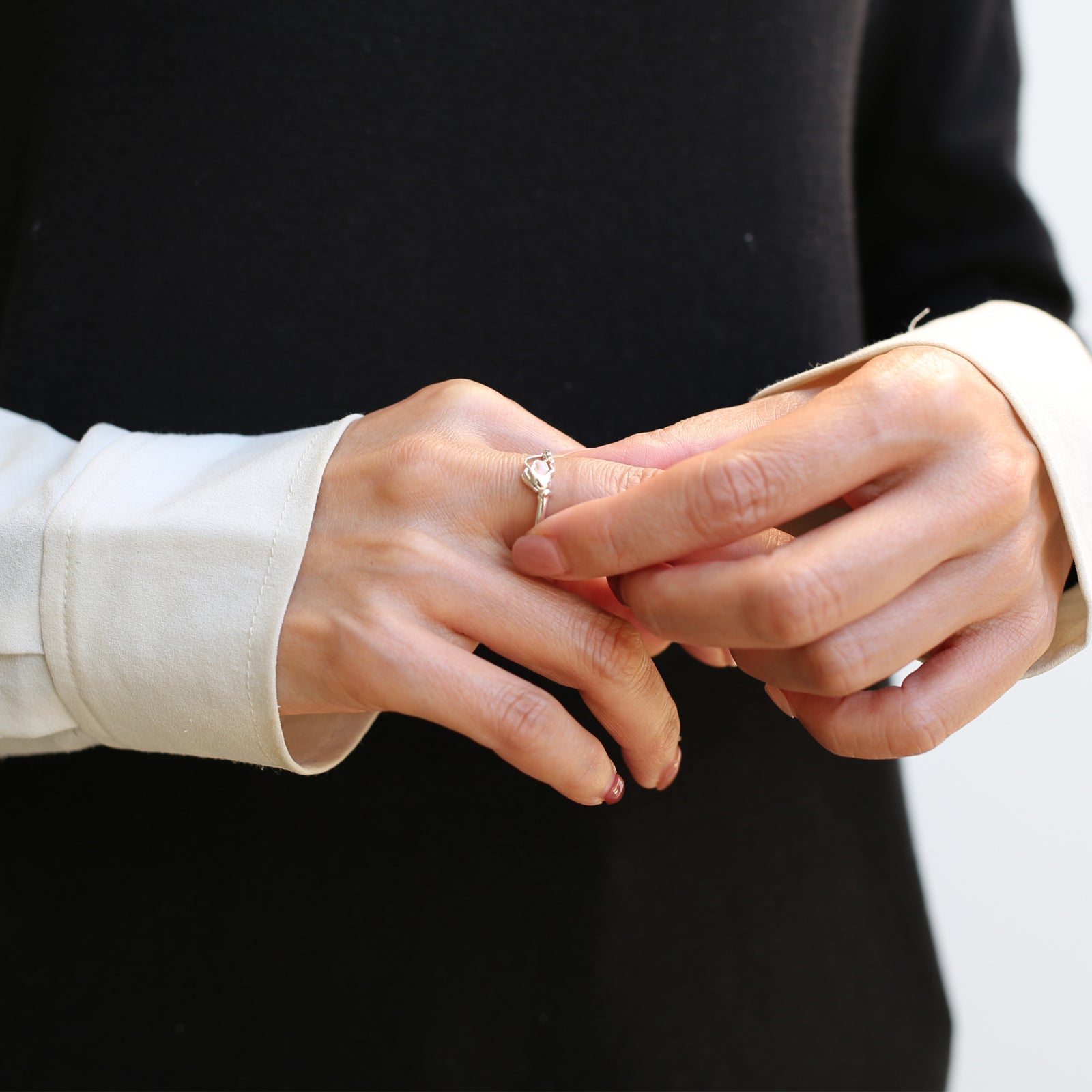 Mickey Mouse Hand Heart Ring