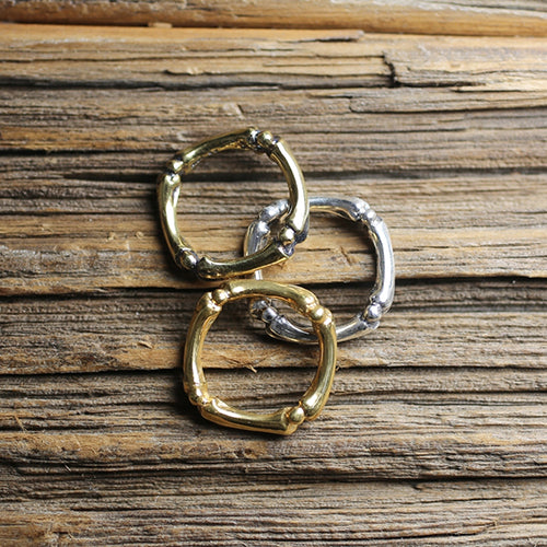 Pirates of the Caribbean: Dead Men Tell No Tales Crossbone Ring - Gold