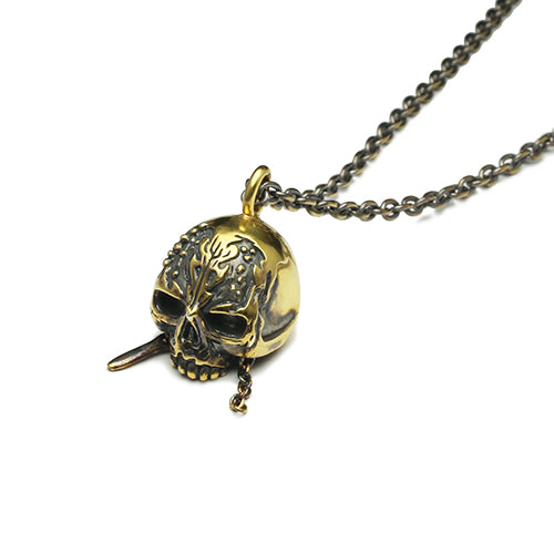 Pirates of the Caribbean: Dead Men Tell No Tales Skull Necklace - Gold