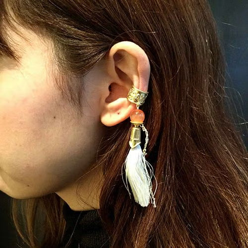 Snow White with the Red Hair Exotic Ear Cuff (Single)