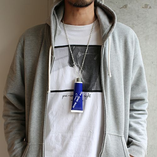 Lip Cap Necklace - Blue