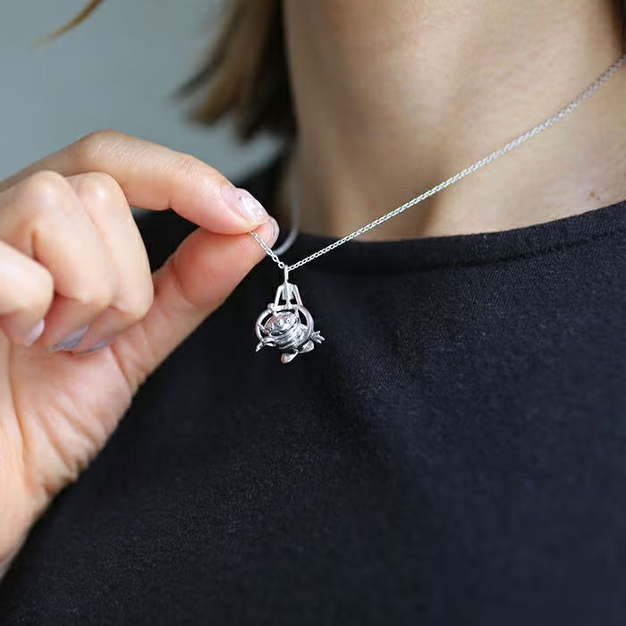 TOYSTORY Little Green Men Crane Necklace