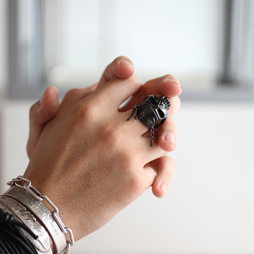 Pirates of the Caribbean: World's End Skull Ring - Black (Medium)