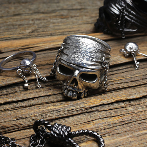 加勒比海盗：世界的尽头骷髅戒指 - 银色（中号）