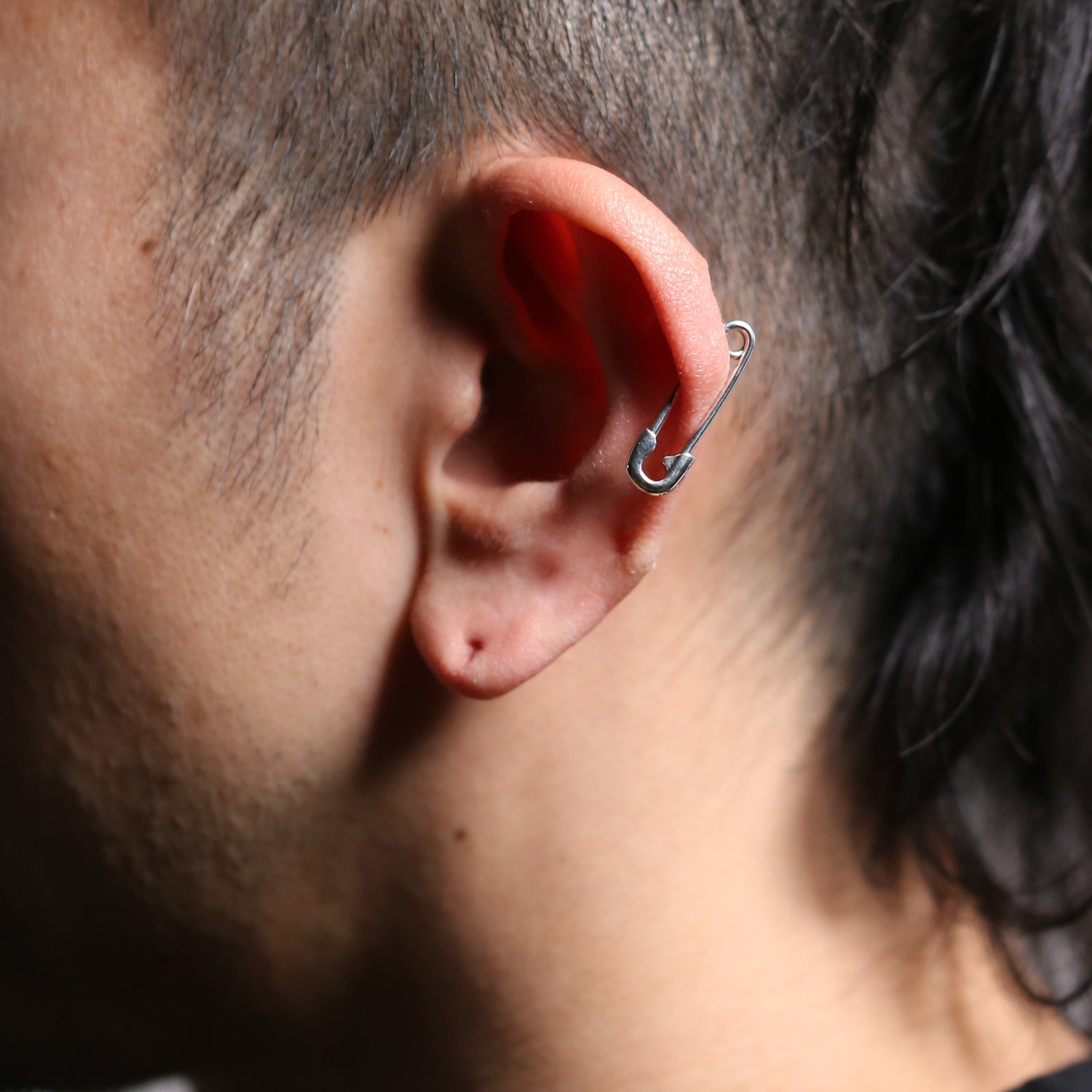 別針式鑽石耳環 S - 銀色（煙燻色）/ 單隻