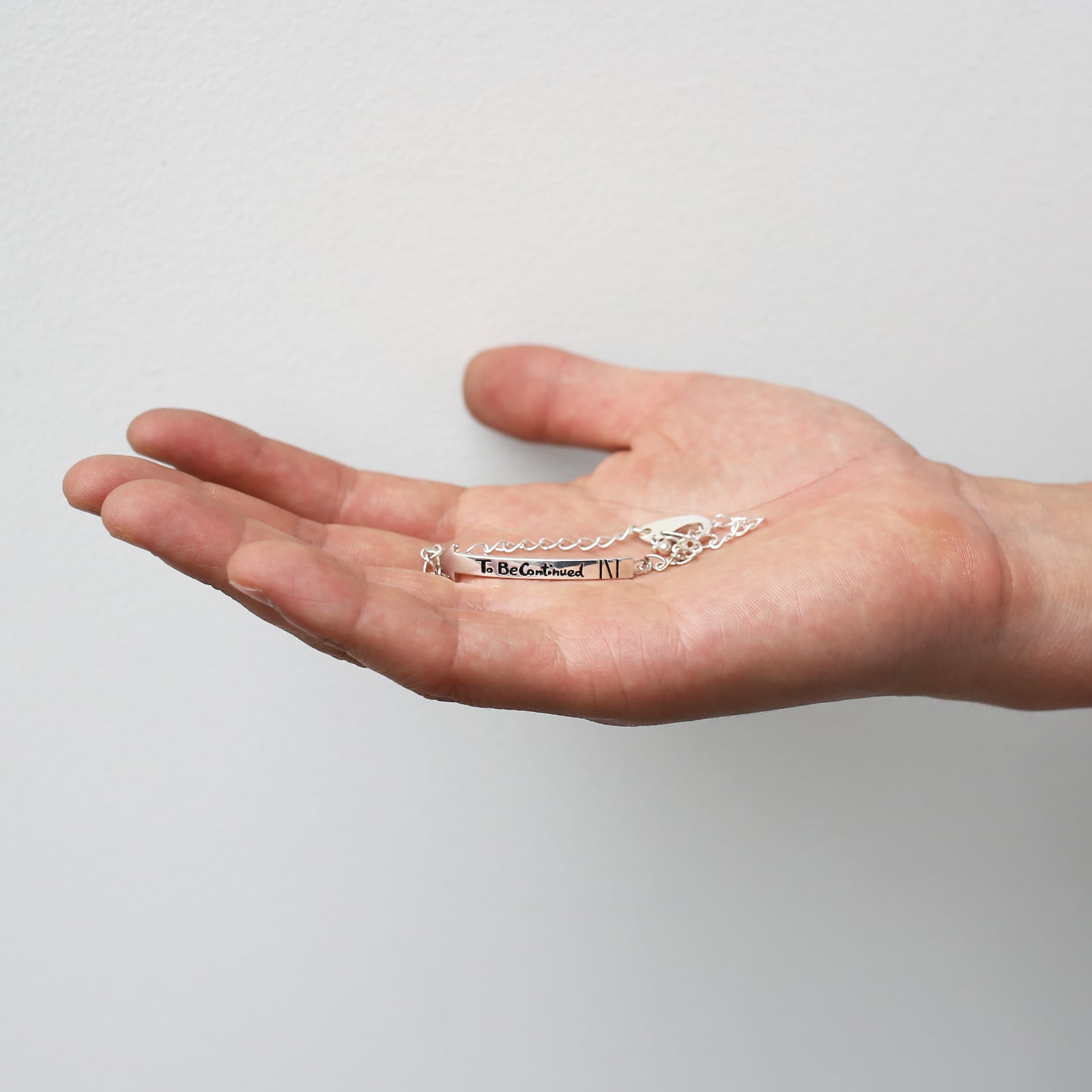 JoJo的奇妙冒險：不滅鑽石 繼續手鐲