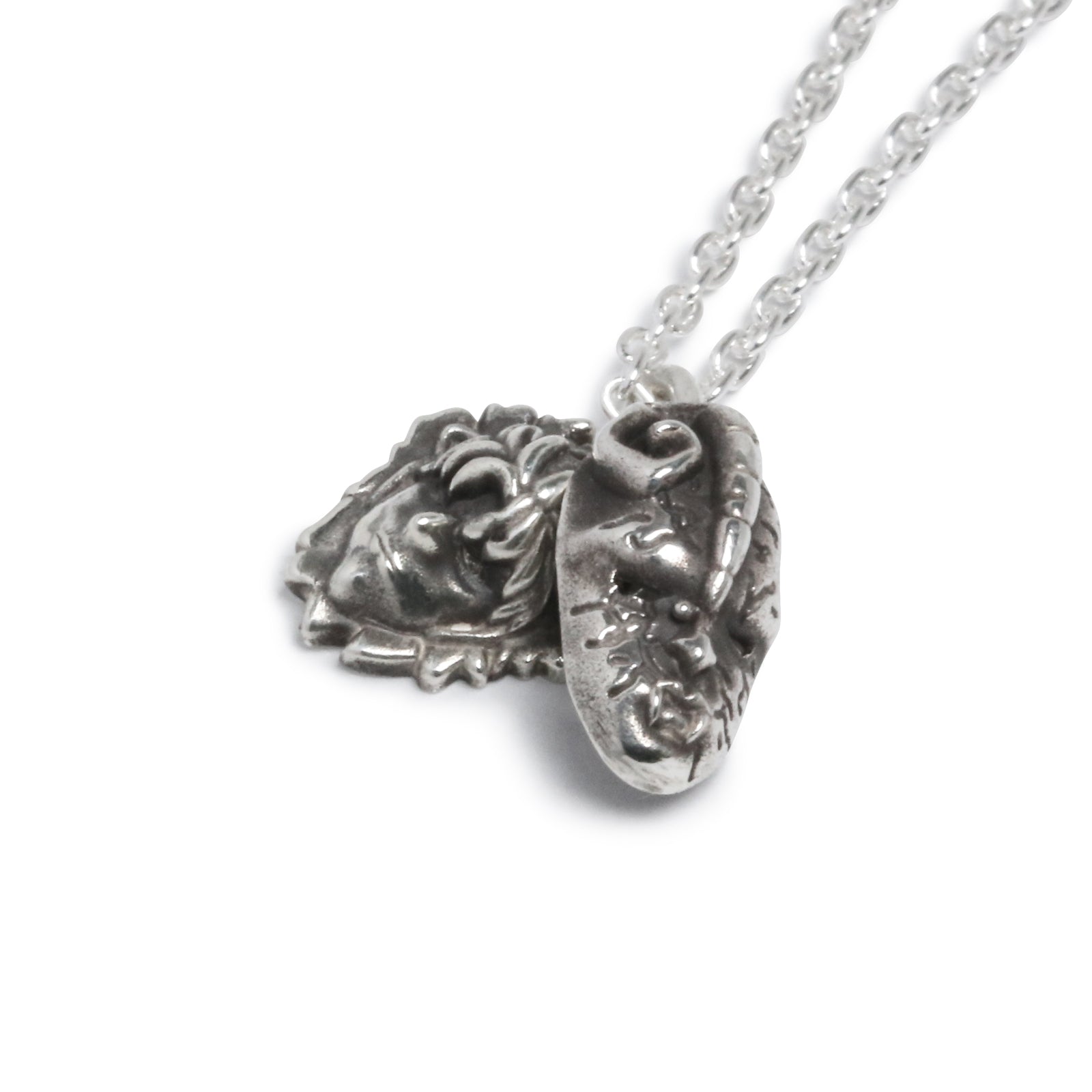 JoJo的奇妙冒險：幻影血石面具&amp;吸血鬼迪奧雙項鍊