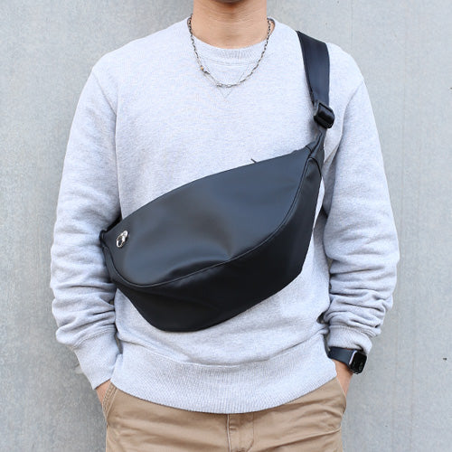 Ethical Leather Banana Shoulder Body Bag M Size Original/Made in Japan