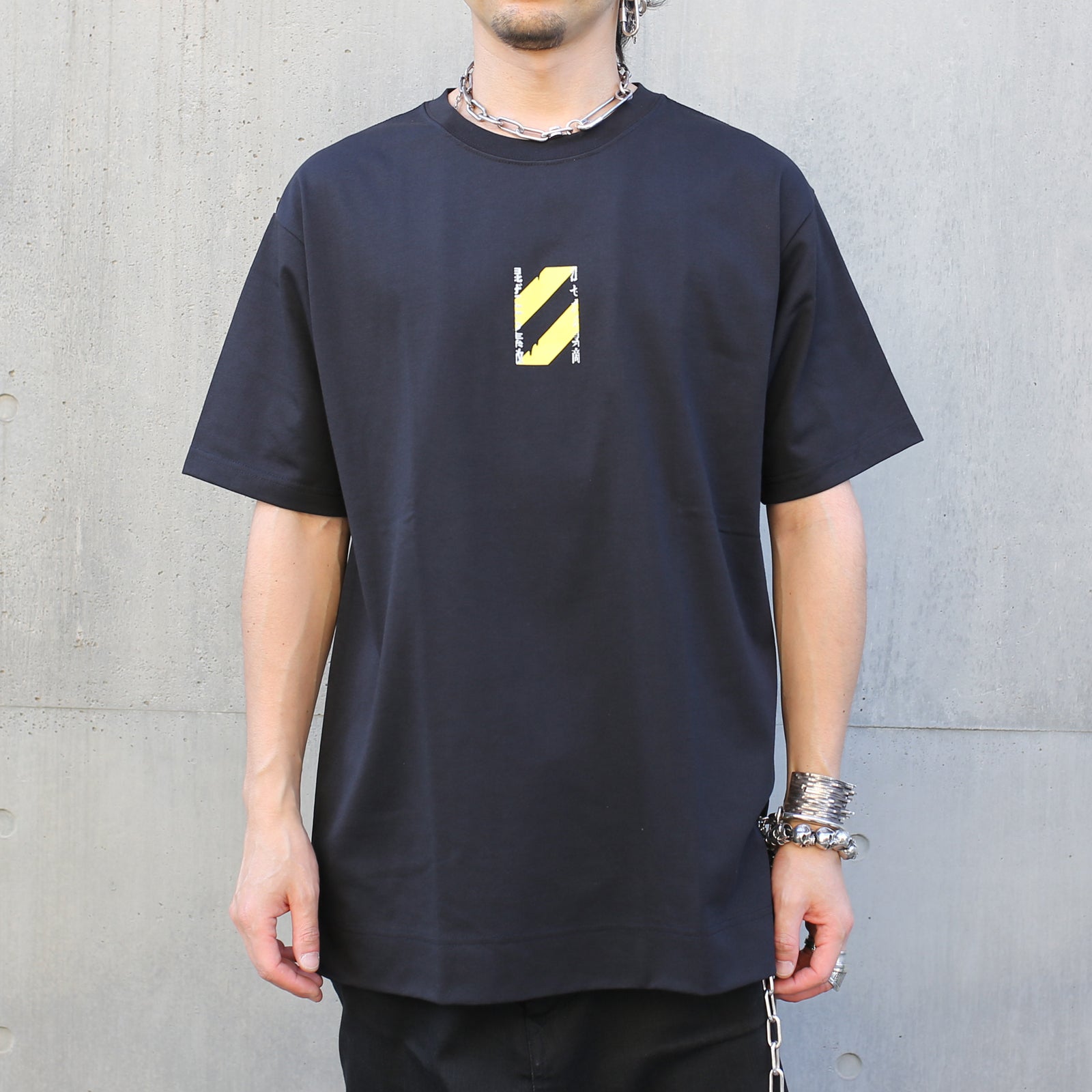 25 + 1 = NICOICHI Graphic T-Shirt / Black