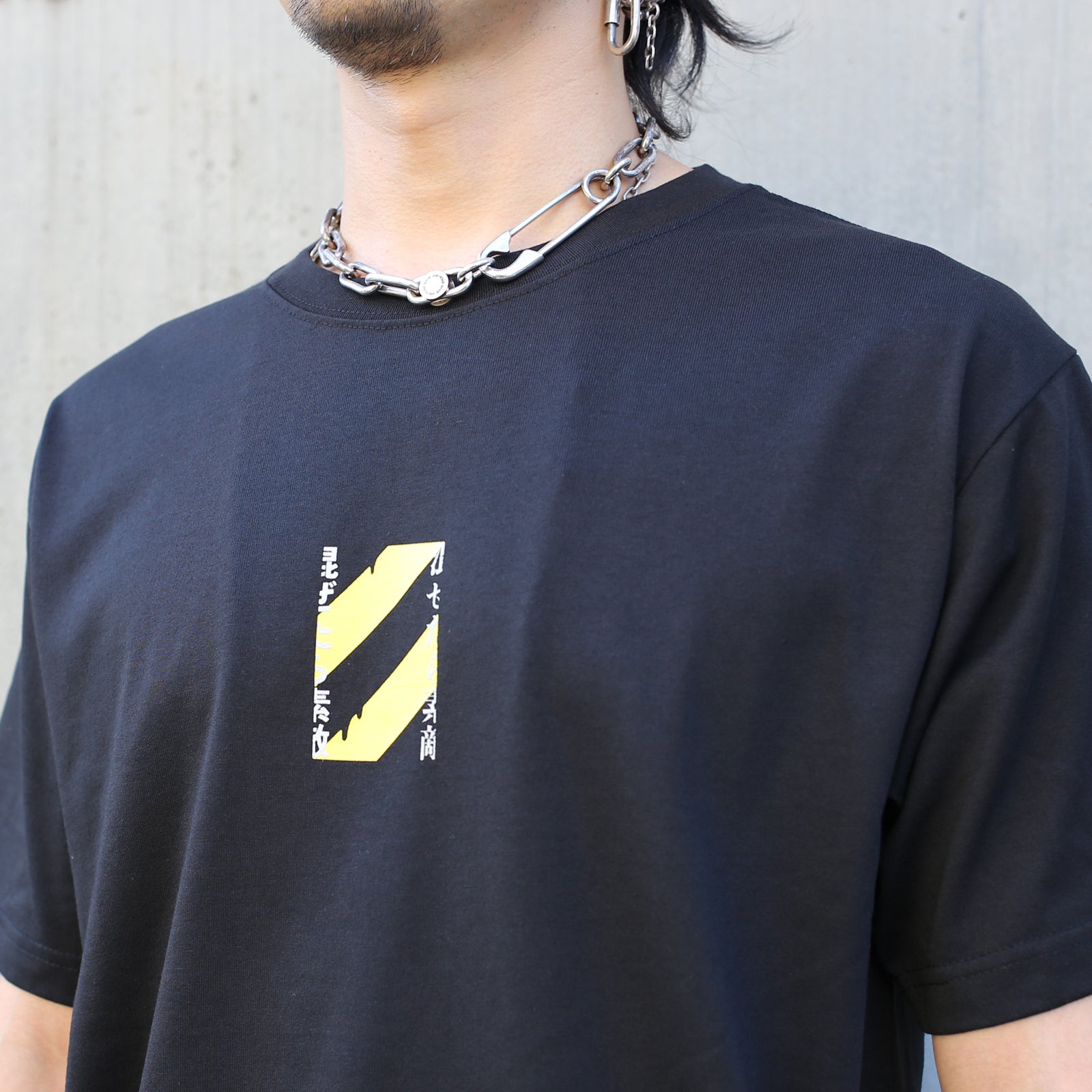 25 + 1 = NICOICHI Graphic T-Shirt / Black