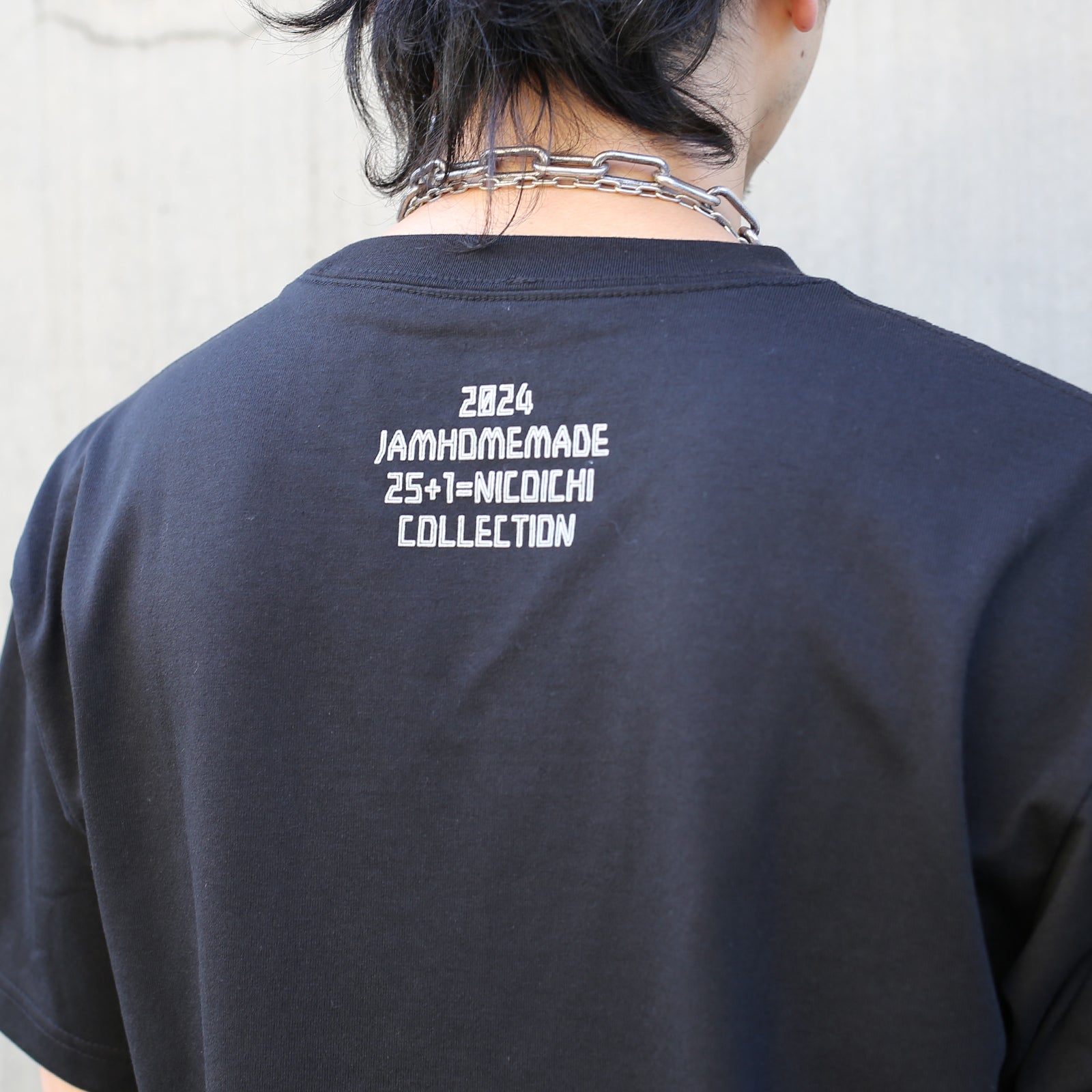 25 + 1 = NICOICHI Graphic T-Shirt / Black