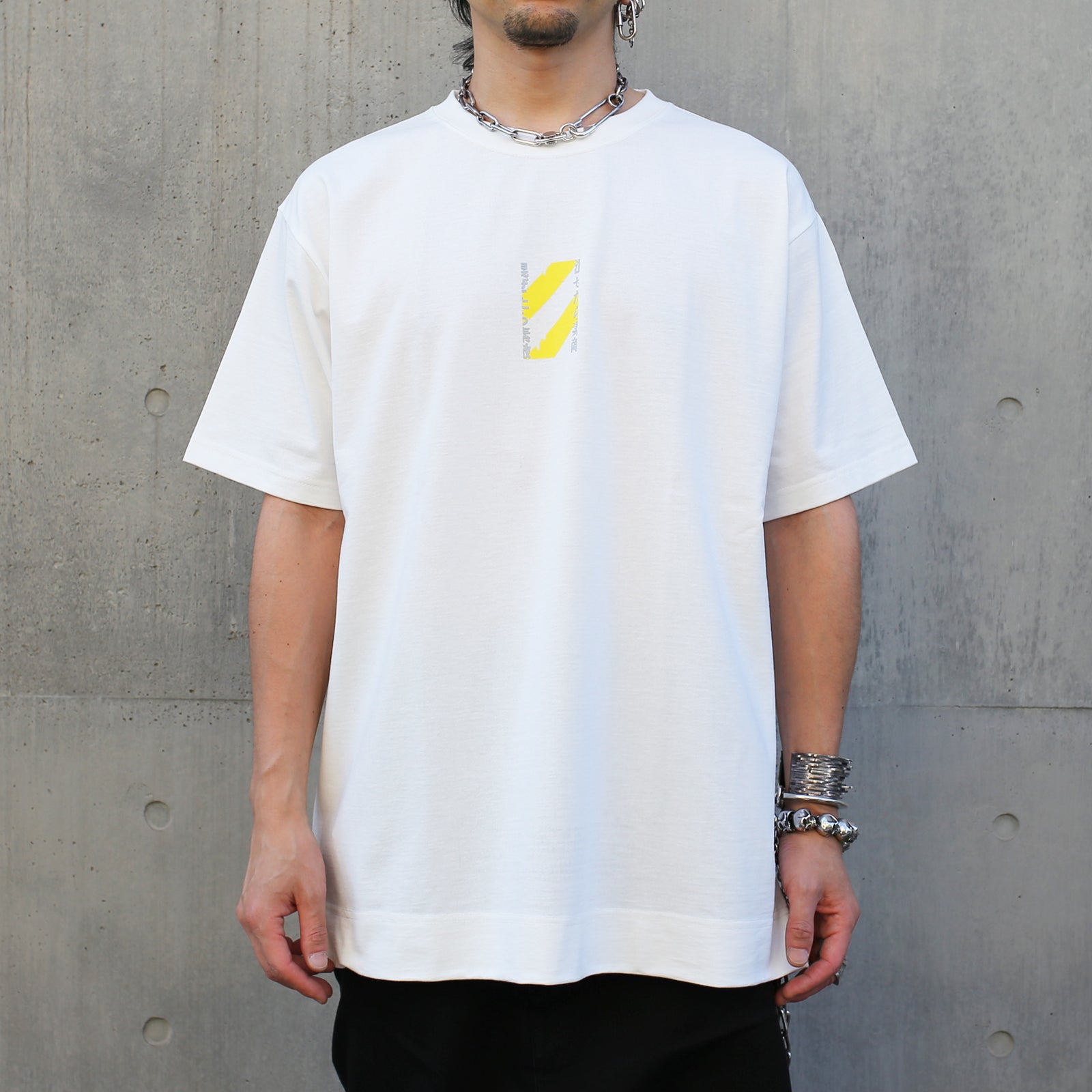 25 + 1 = NICOICHI Graphic T-Shirt / White
