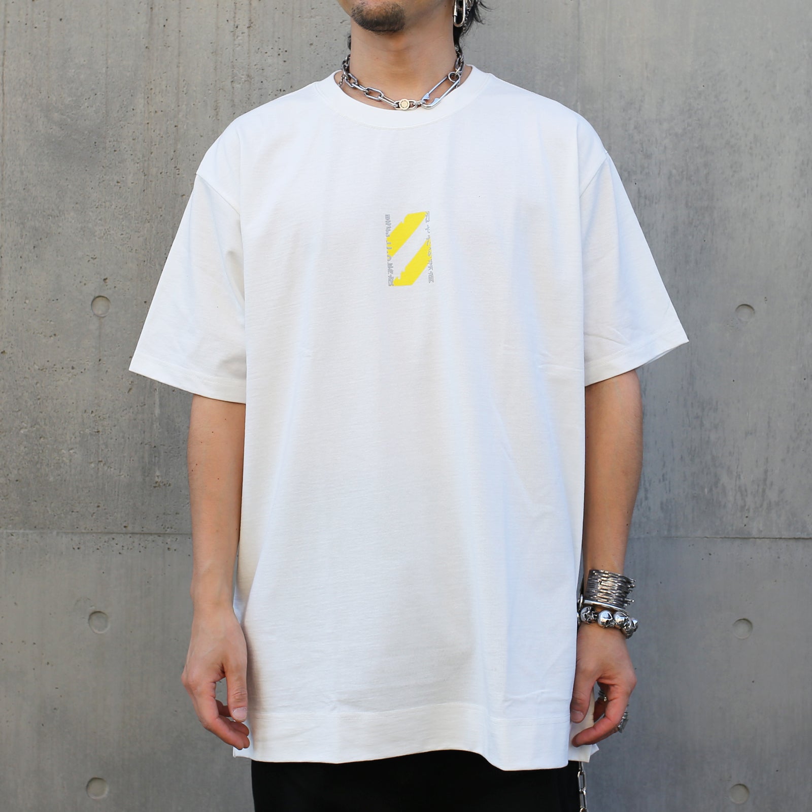 25 + 1 = NICOICHI Graphic T-Shirt / White