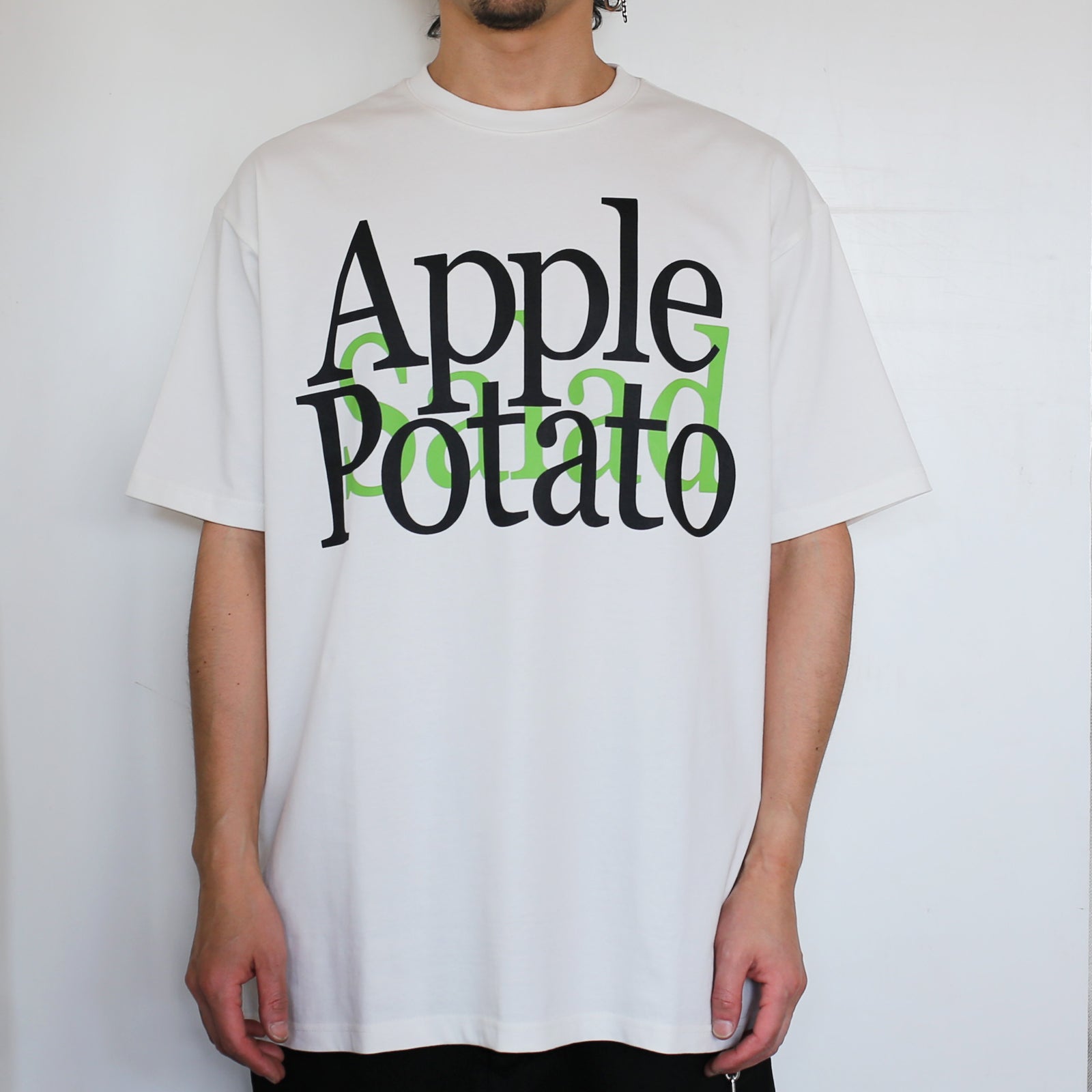 Apple T-Shirt / White