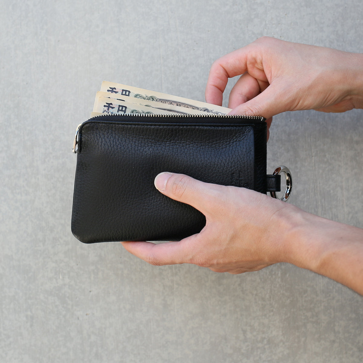 Hands-Free L-Shaped Zip Pouch / Long Wallet Scotchgard Leather