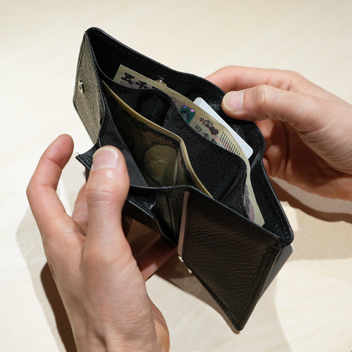 4NK Trick Mini Trifold Wallet Cashless Wallet / Trifold / Eyelet