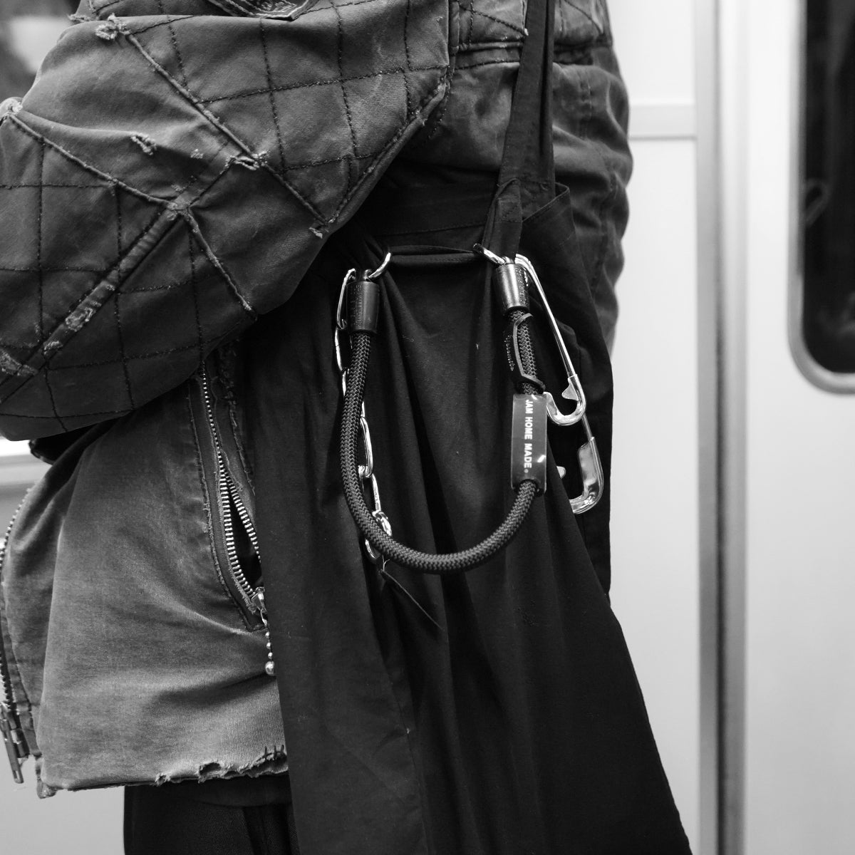 YOSEMITE - Yosemite Strap 4NK Multi Cord Chain Smartphone Shoulder & Wallet Chain Long - Black