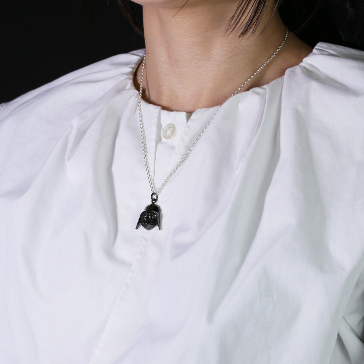 Star Wars™ Darth Vader Mask Necklace