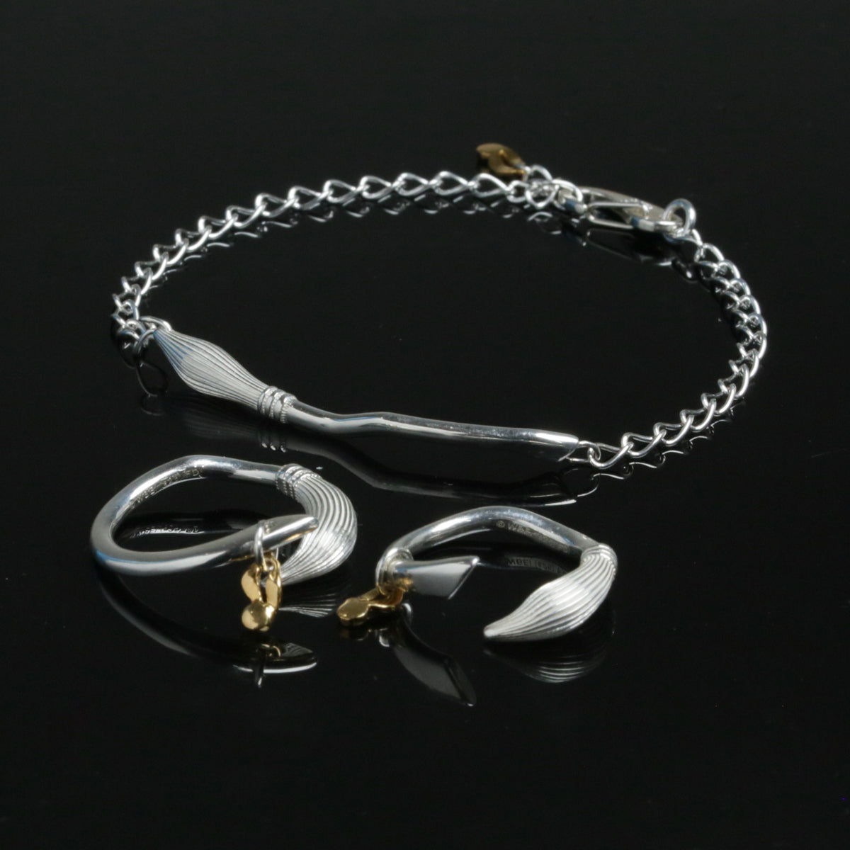 Harry Potter and the Philosopher's Stone Nimbus 2000 & Golden Snitch Ear Cuff (Single)