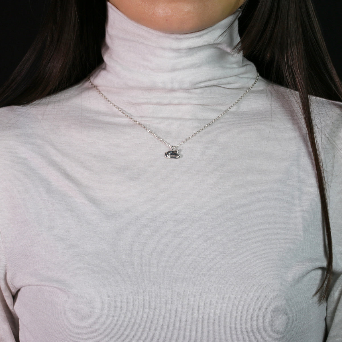 Snow White Prince's Hat Necklace Silver