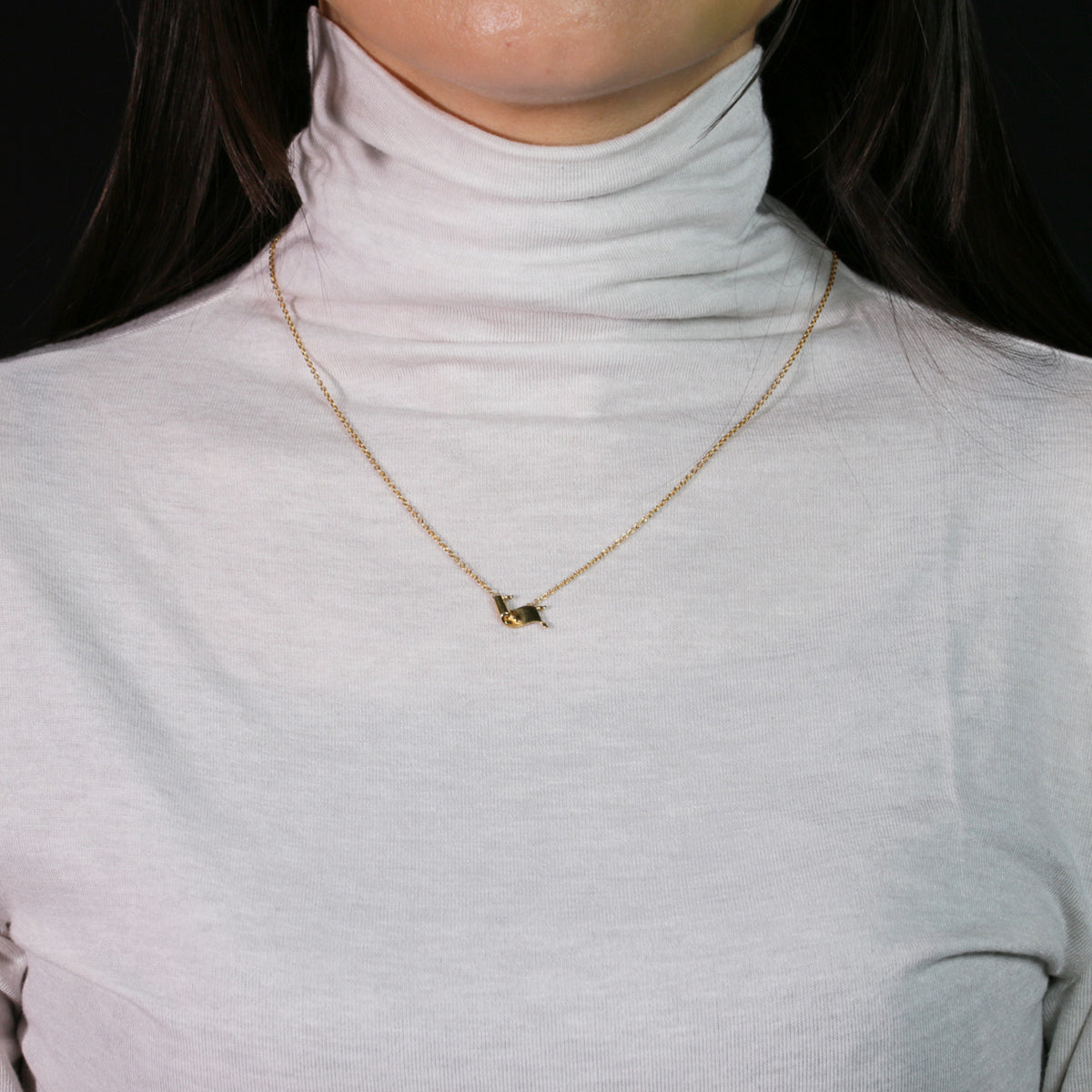 Aladdin Magic Carpet Necklace Gold