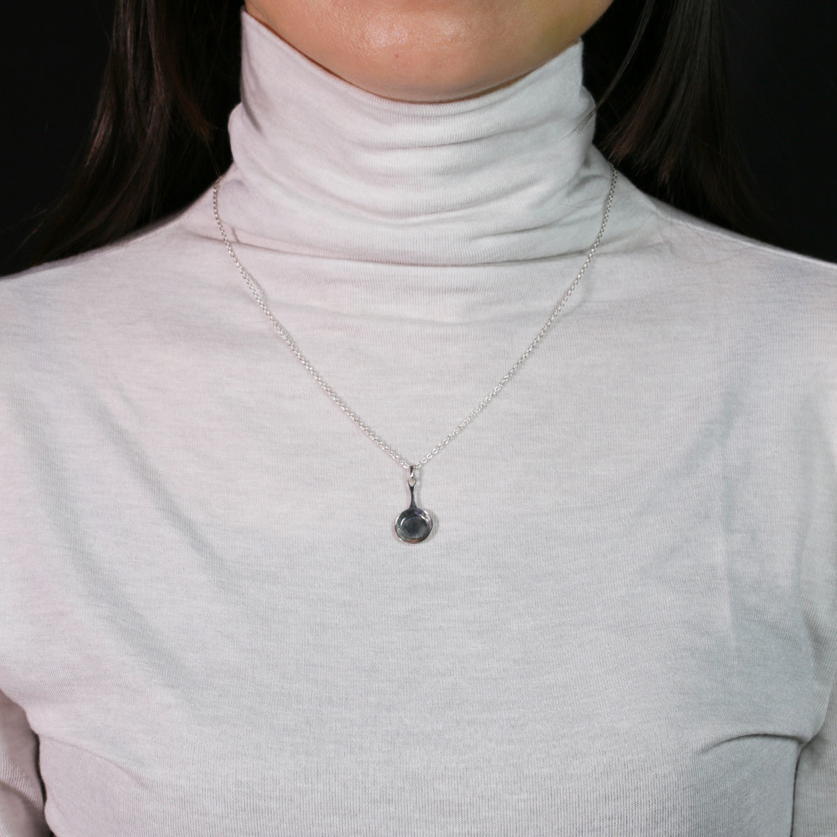 長髮公主平底鍋項鍊 銀色