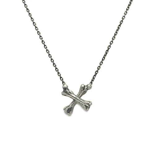 Pirates of the Caribbean: Dead Men Tell No Tales Crossbone Necklace - Silver