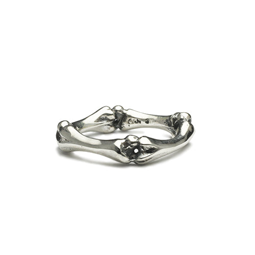 Pirates of the Caribbean: Dead Men Tell No Tales Crossbone Ring - Silver