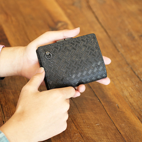 Inden - Indenya Bifold Wallet/Clap Wallet Anechoic Chamber Pattern/Medium Wallet