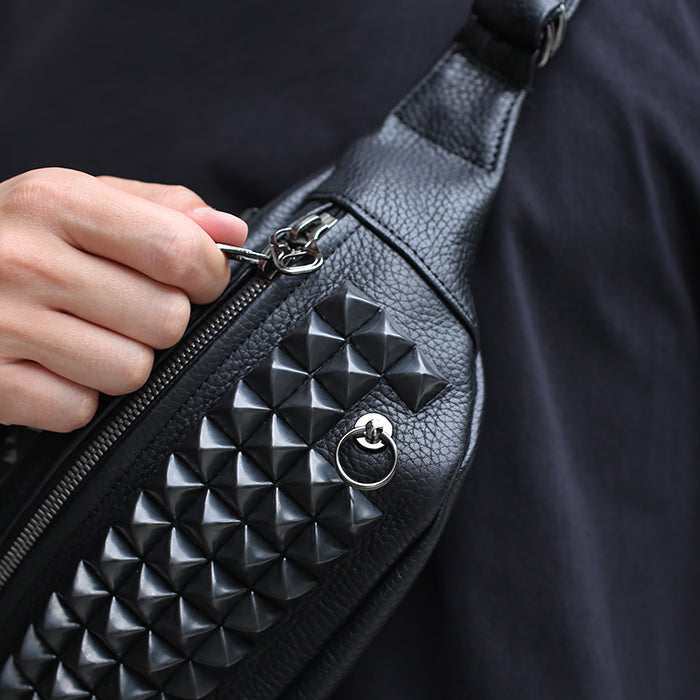 ENDURE Leather JAM Studded Body Bag Shoulder Bag S - Black